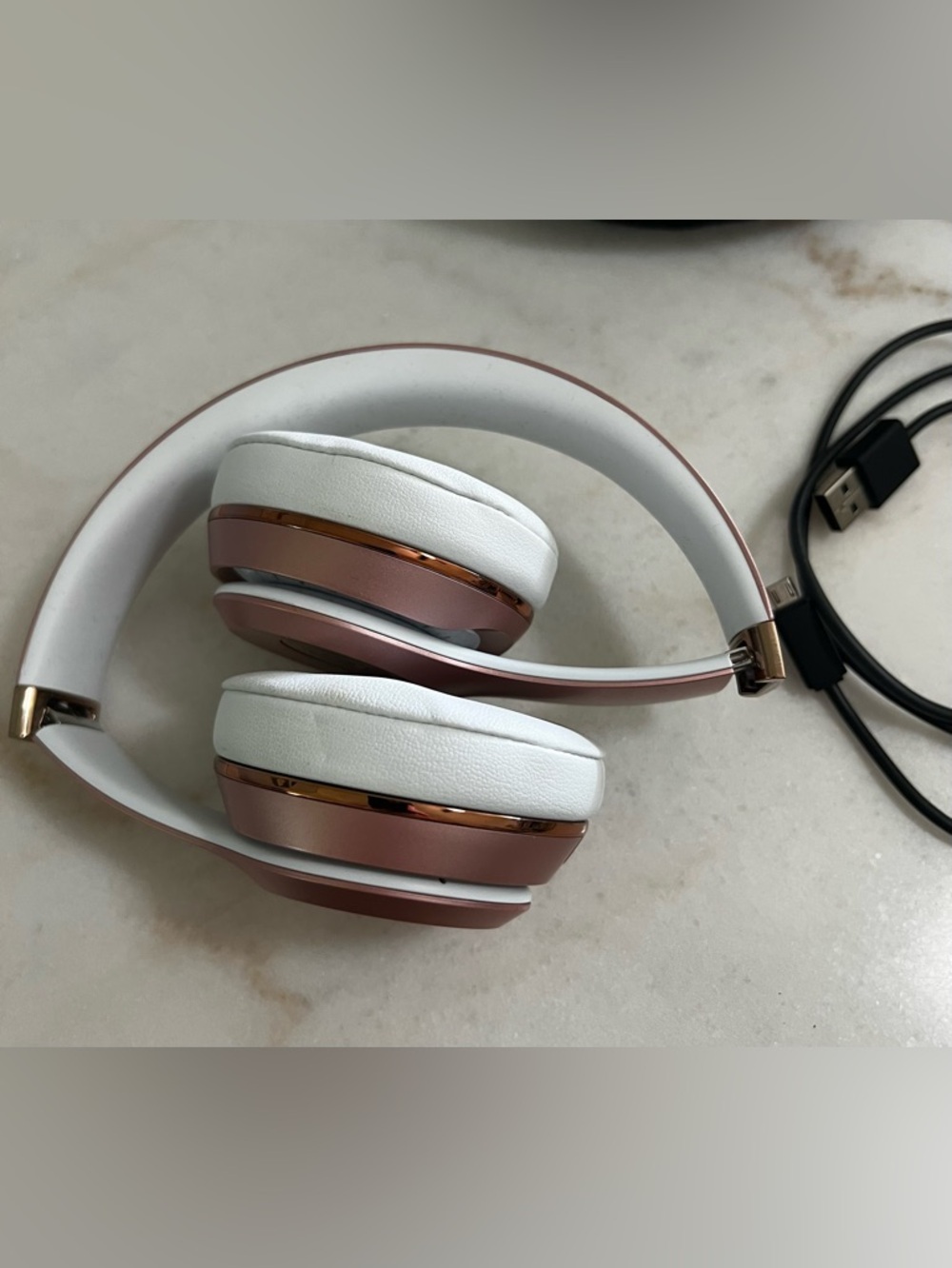 Beats Solo3 Wireless On-Ear Headphones in Rose Gold -Work Great- - Picture 7 of 7